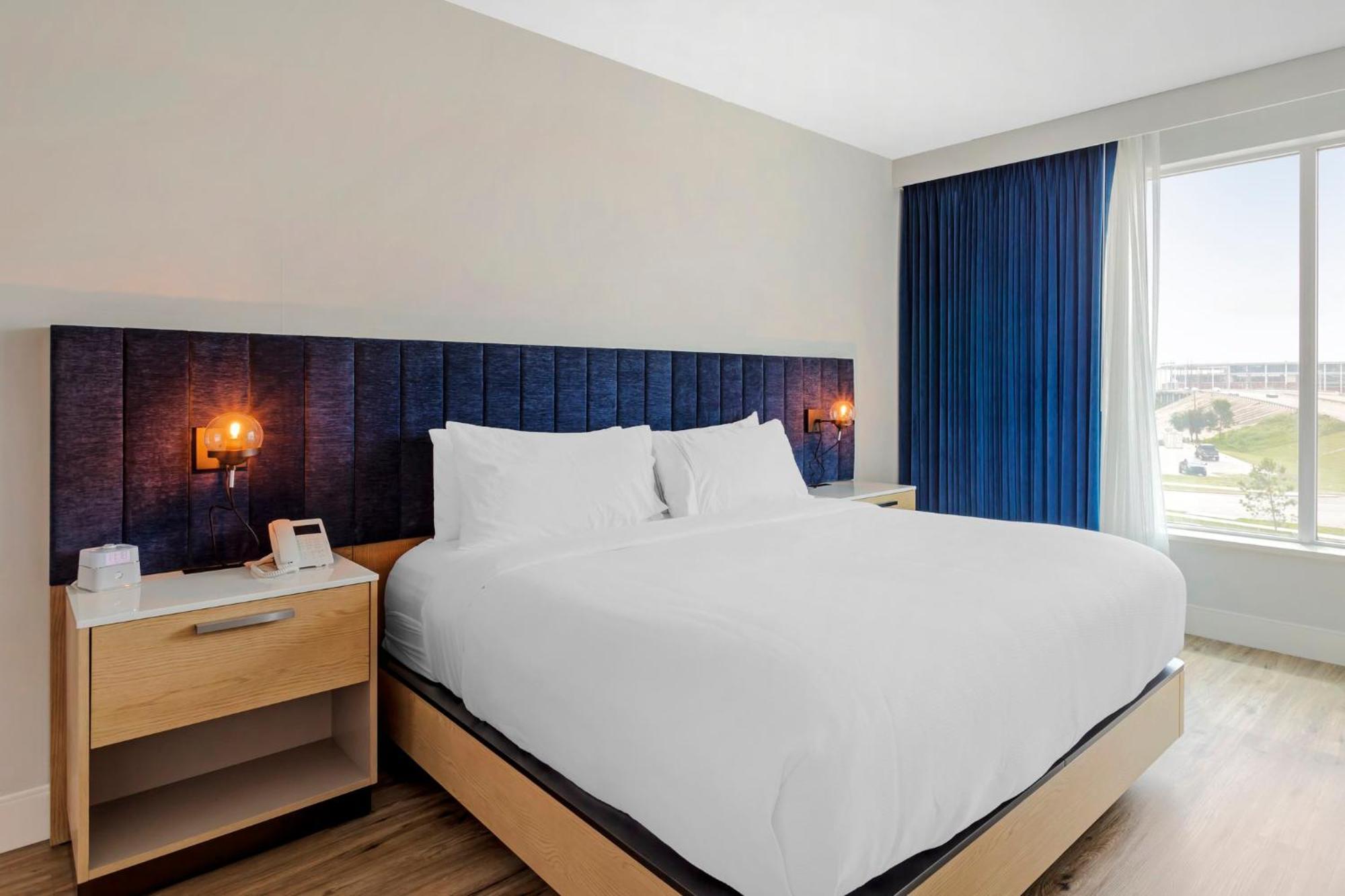 Even Hotel Waco - University Area By Ihg Екстериор снимка
